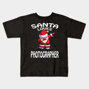 Santa Loves Photographer Christmas Kids T-Shirt